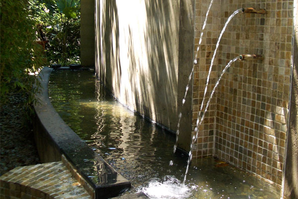 Fairlawns-Spa-Kneip-Therapy Fairlawns Hotel fountain