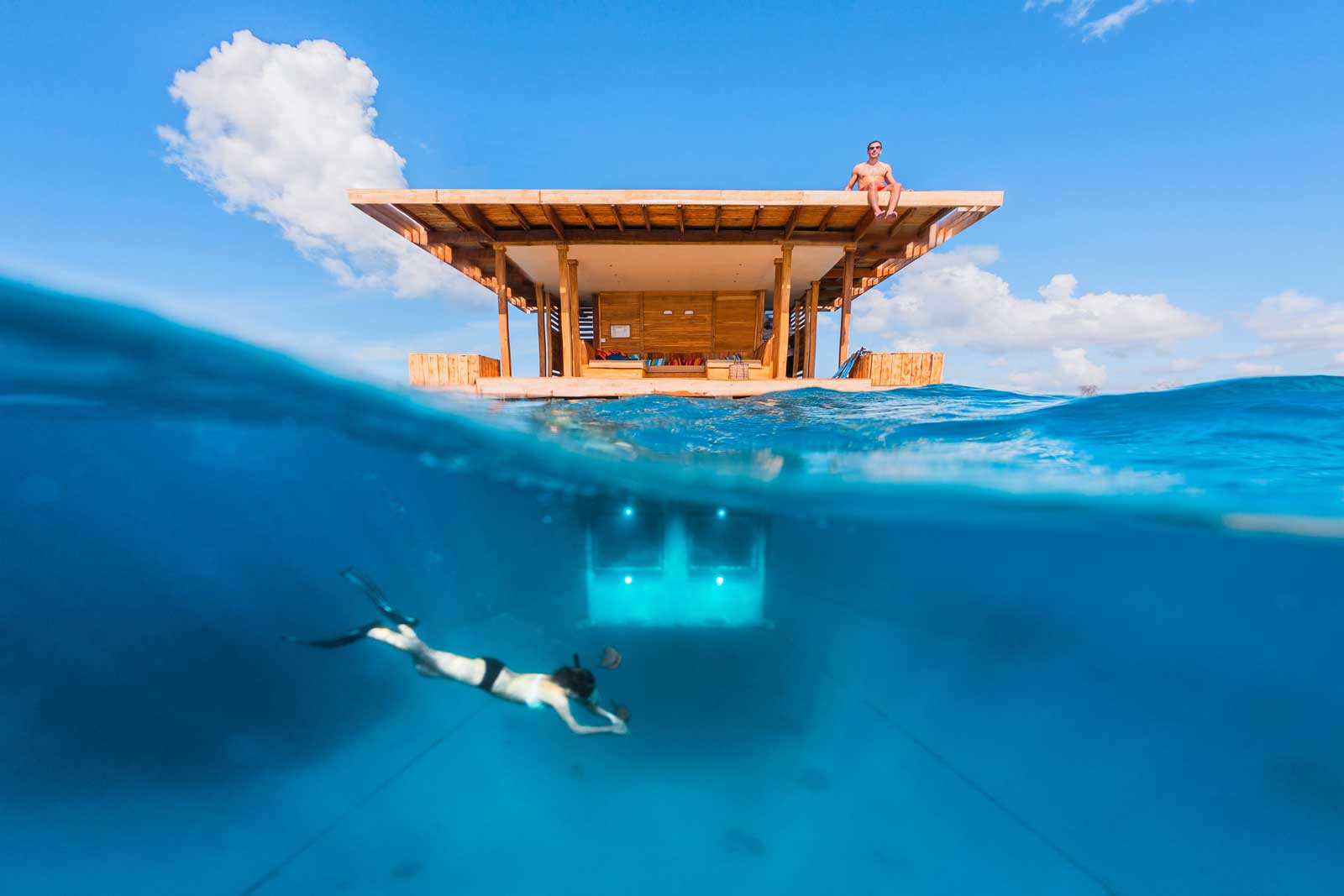 manta resort floating bedroom
